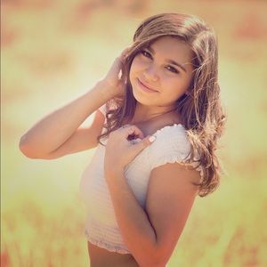 Meet your Posher, Hazelia